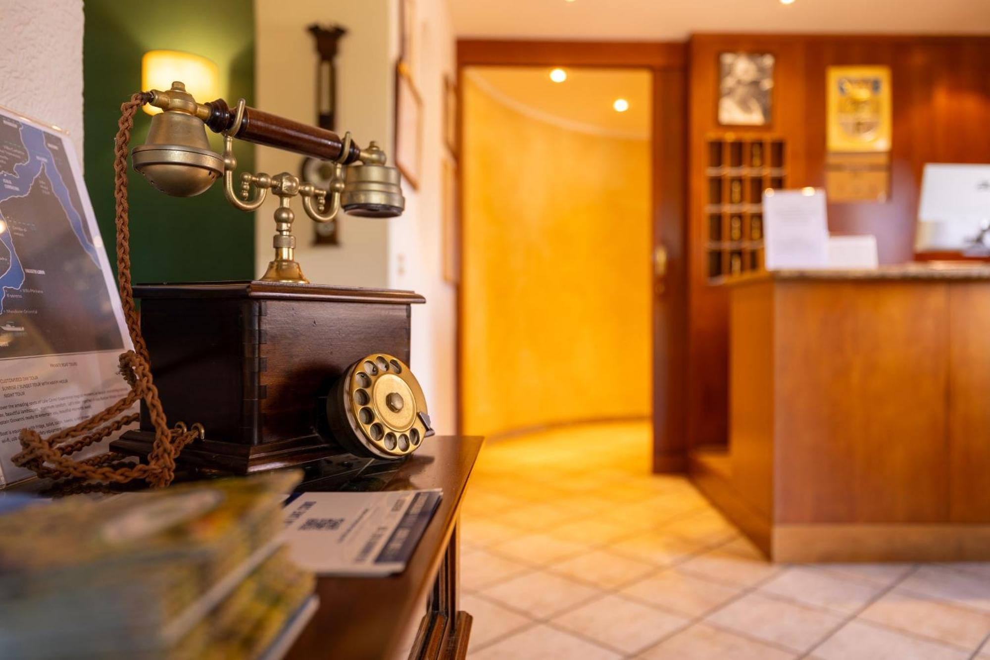 Albergo Villa Edy เตรเมสโซ ภายนอก รูปภาพ