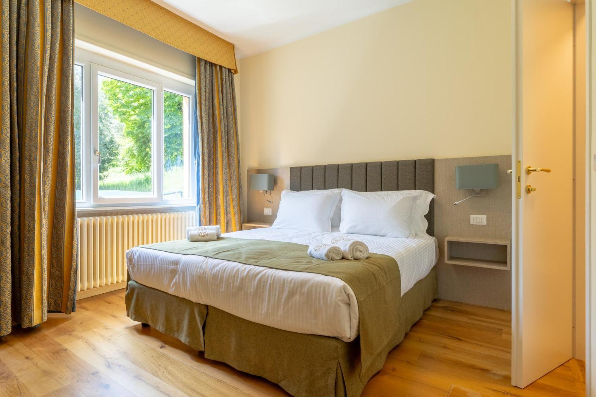 Albergo Villa Edy เตรเมสโซ ภายนอก รูปภาพ