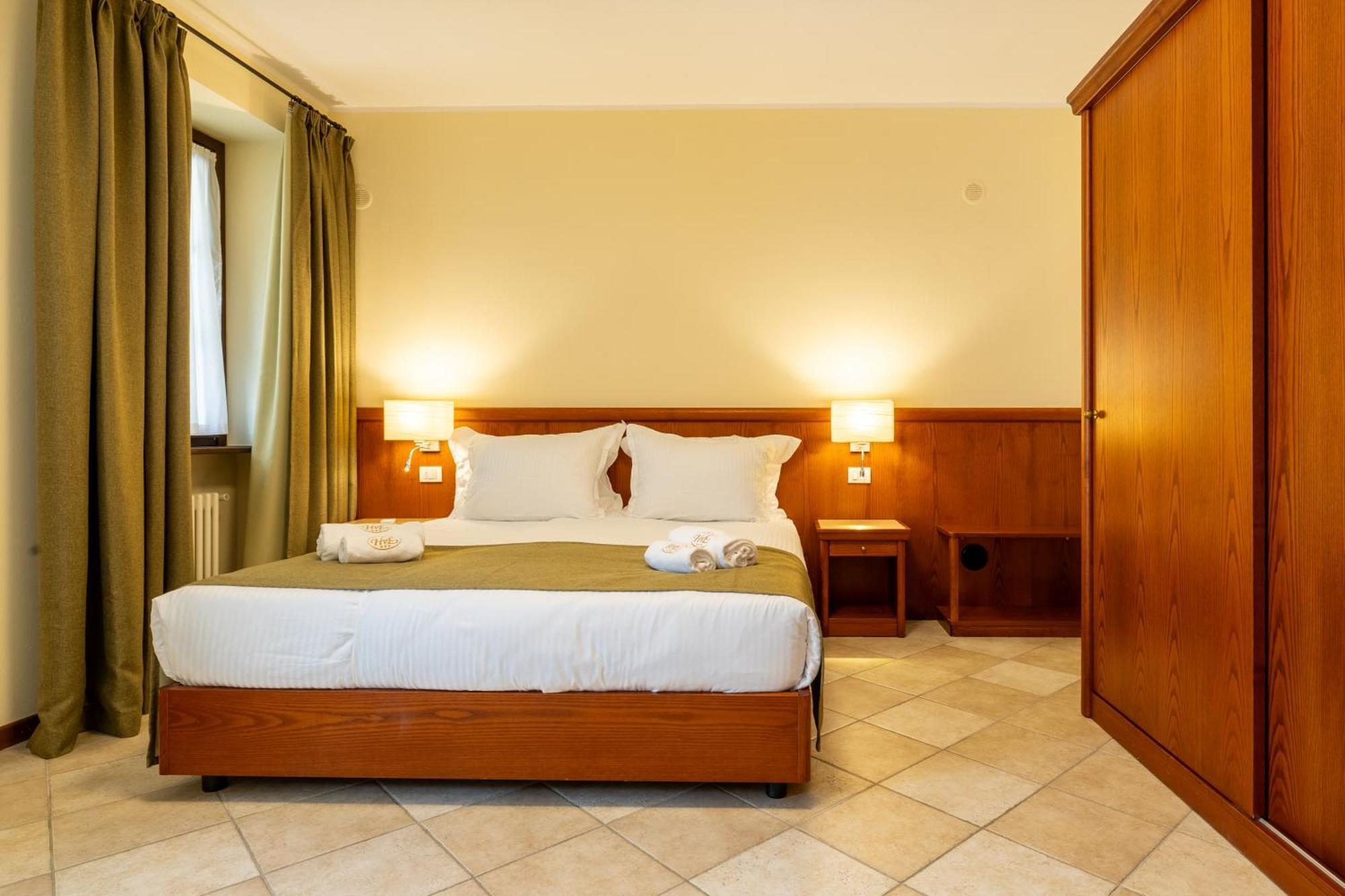Albergo Villa Edy เตรเมสโซ ภายนอก รูปภาพ